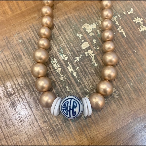 -🌾 Chinoiserie Beaded Necklace - Picture 3 of 4